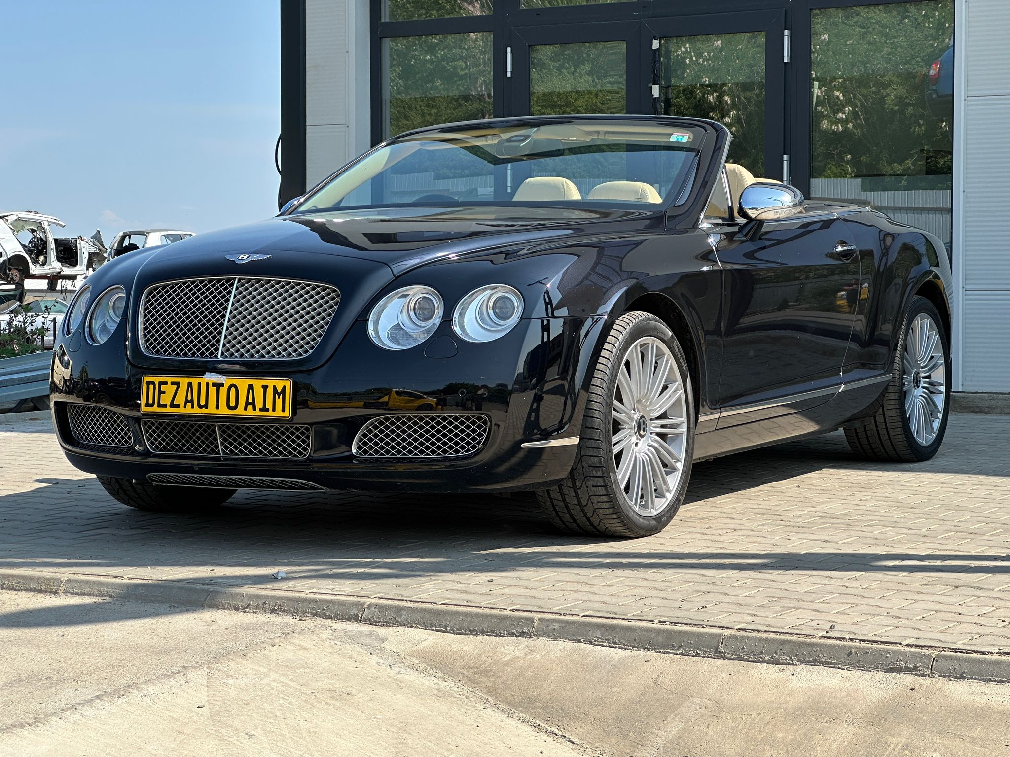 Piese auto second hand sortate și verificate pe rafturi