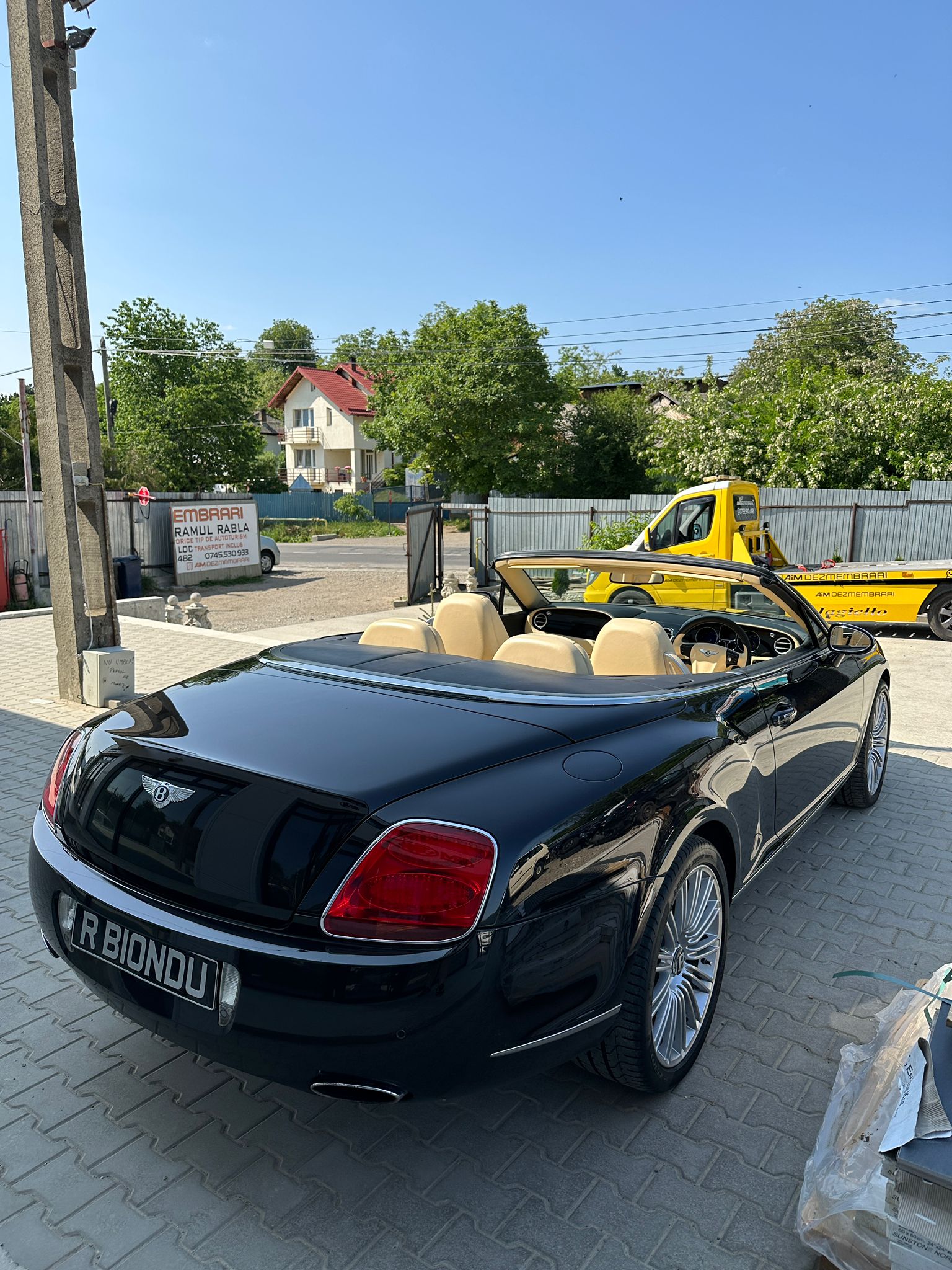 Componente caroserie auto - bări, aripi, capote disponibile