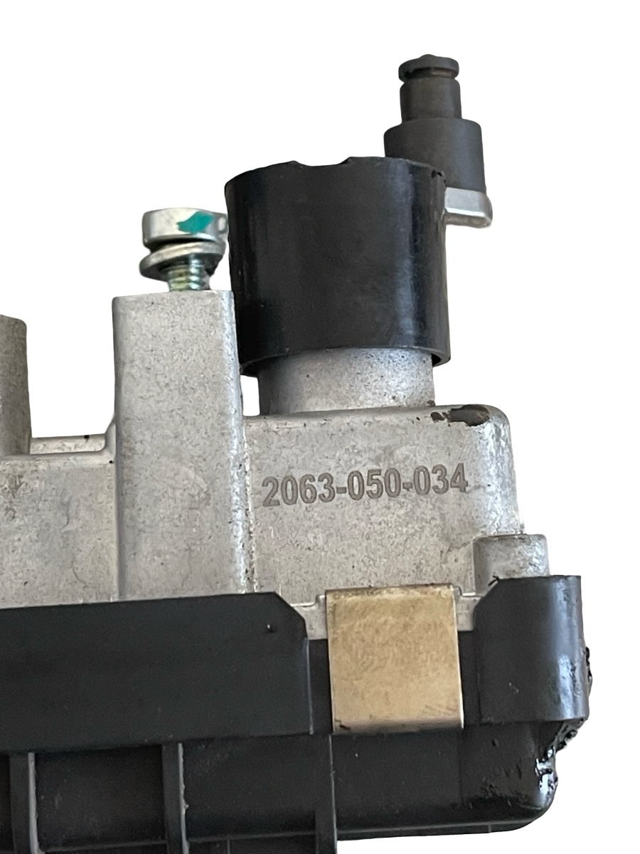 Actuator control electric turbina BMW X1 I E84 2009 - 2015 2.0 xDrive 20 d N47 D20 C 2063-050-034 – foto 2