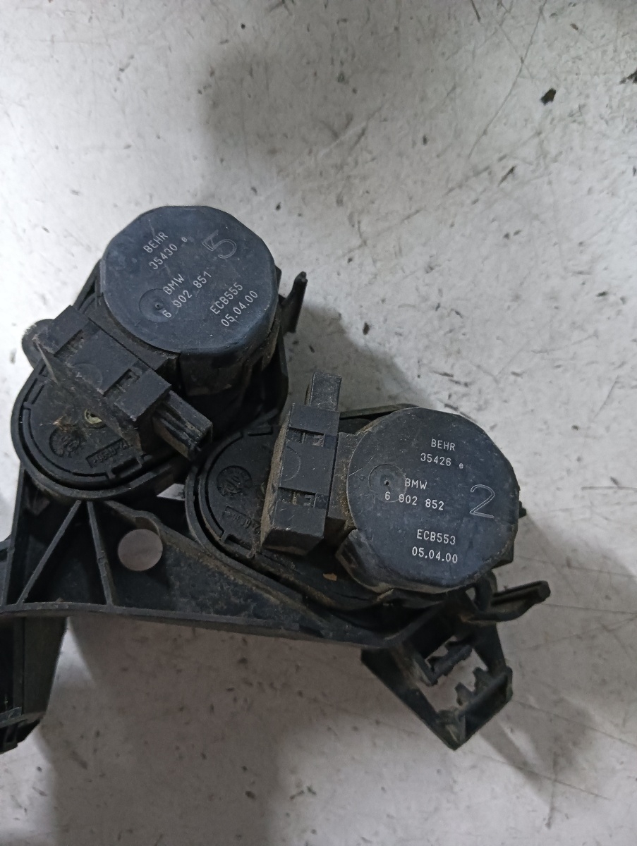 Actuator/motoras clapeta aer AC BMW 3 IV (E46) [ 1998 - 2005 ] OEM 6902852 – foto 2