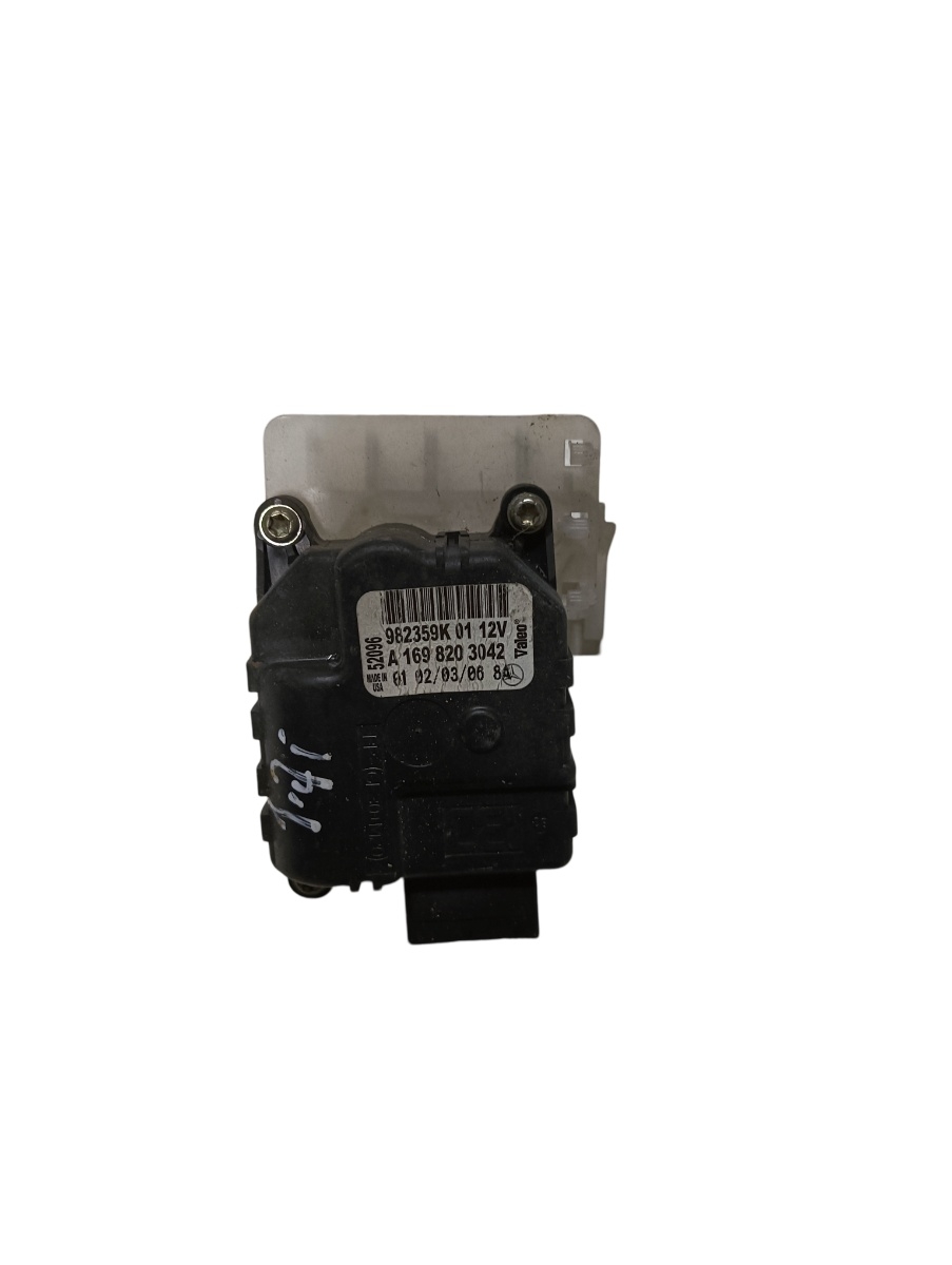 Actuator/motoras clapeta aer AC MERCEDES-BENZ A-CLASS II W169 2004 - 2012, MERCEDES-BENZ B-CLASS W245 2005 - 2011 A1698203042 – foto 2