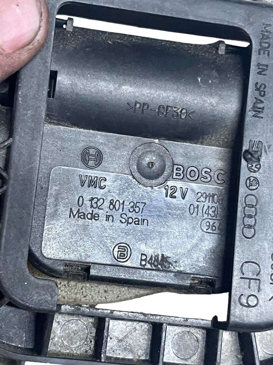 Actuator/motoras clapeta aer AC SKODA ROOMSTER 5J 2006 - 2015 VAG 0132801357 – foto 2