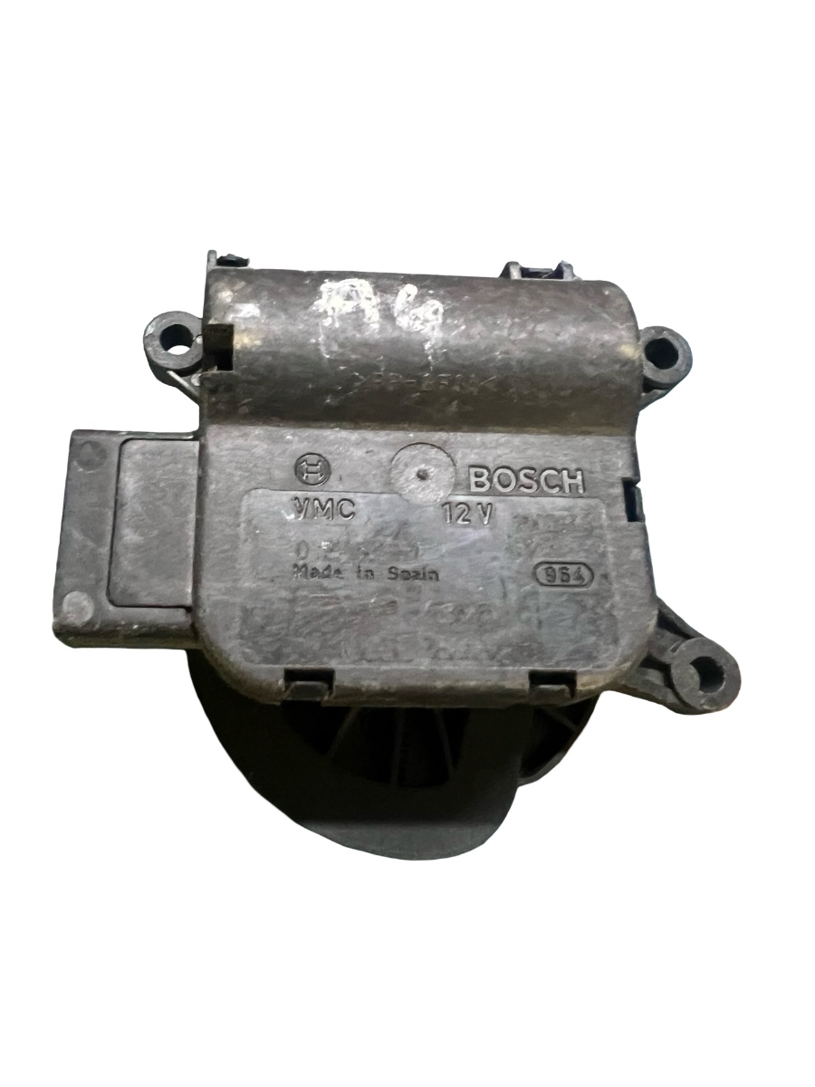 Actuator/motoras clapeta aer AC VOLKSWAGEN POLO 9N_ 2001 - 2012 0132801310