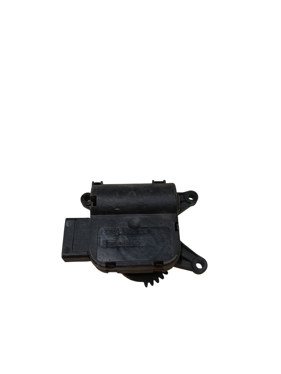 Actuator/motoras clapeta aer AC VOLKSWAGEN POLO 9N_ 2001 - 2012 VAG 0132801357 – foto 2
