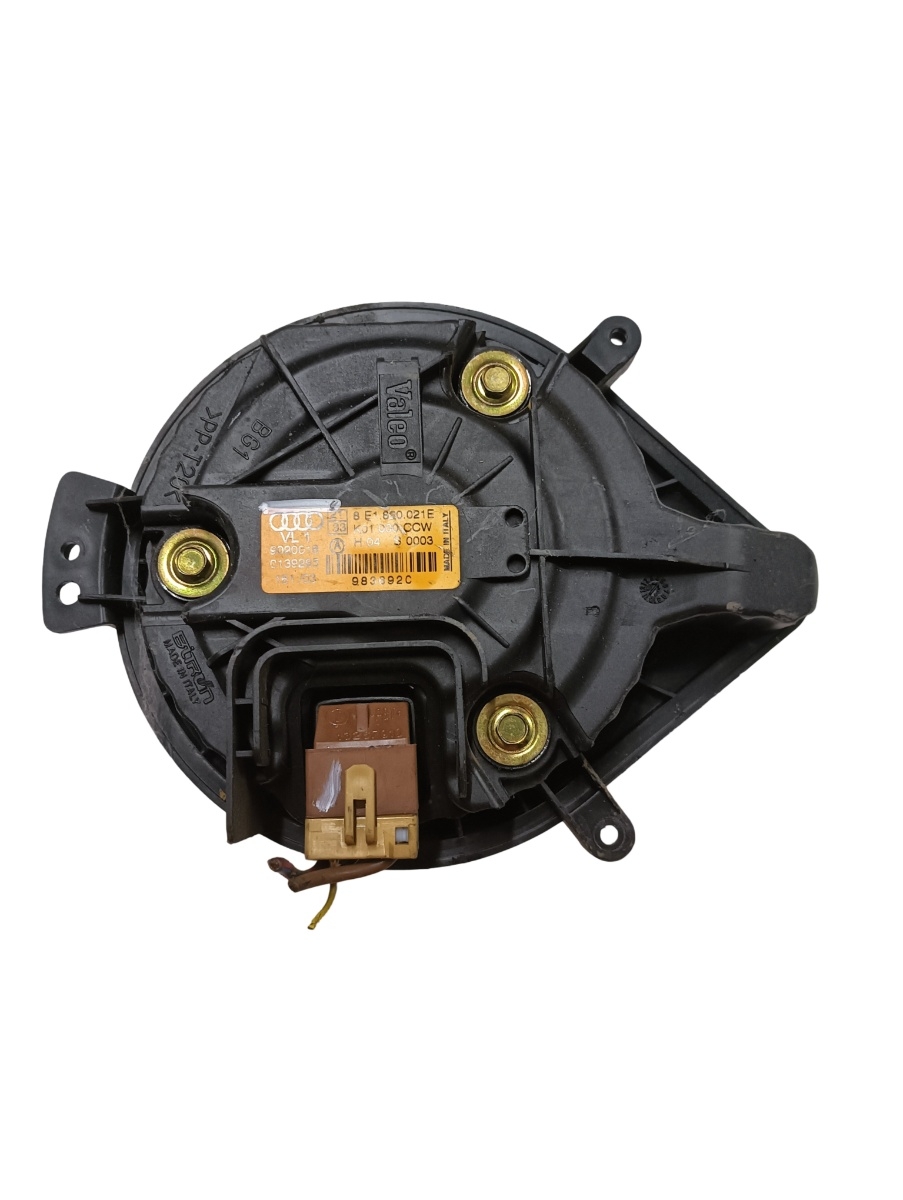 Aeroterma AUDI A4 II 8E2, B6 2000 - 2005, AUDI A4 Convertible 8H7, B6, 8HE, B7 2002 - 2009 AUDI 8e1820021e – foto 2