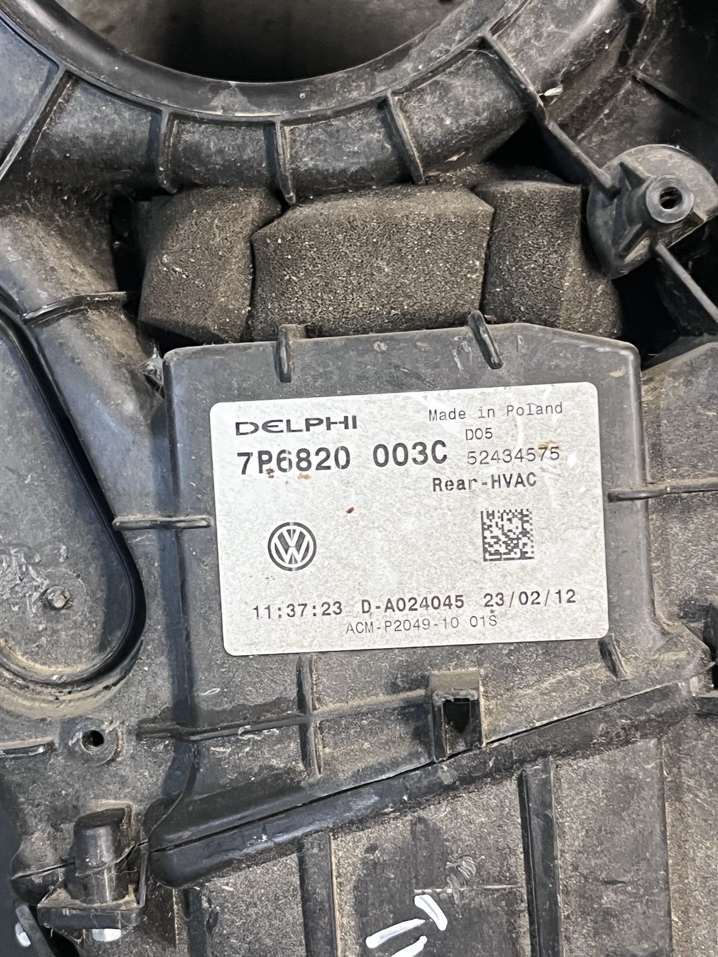 Aeroterma spate Volkswagen Touareg 2 2010–2018 - cod: 7P6820003C FARA VENTILATOR – foto 6