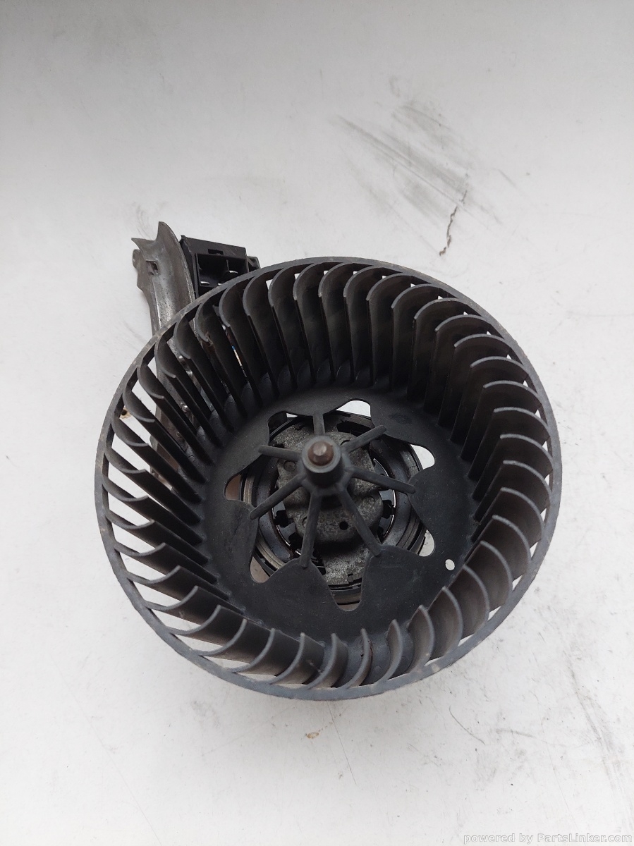 Aeroterma VOLKSWAGEN GOLF V (1K1) [ 2003 - 2009 ] OEM F011021633 – foto 2