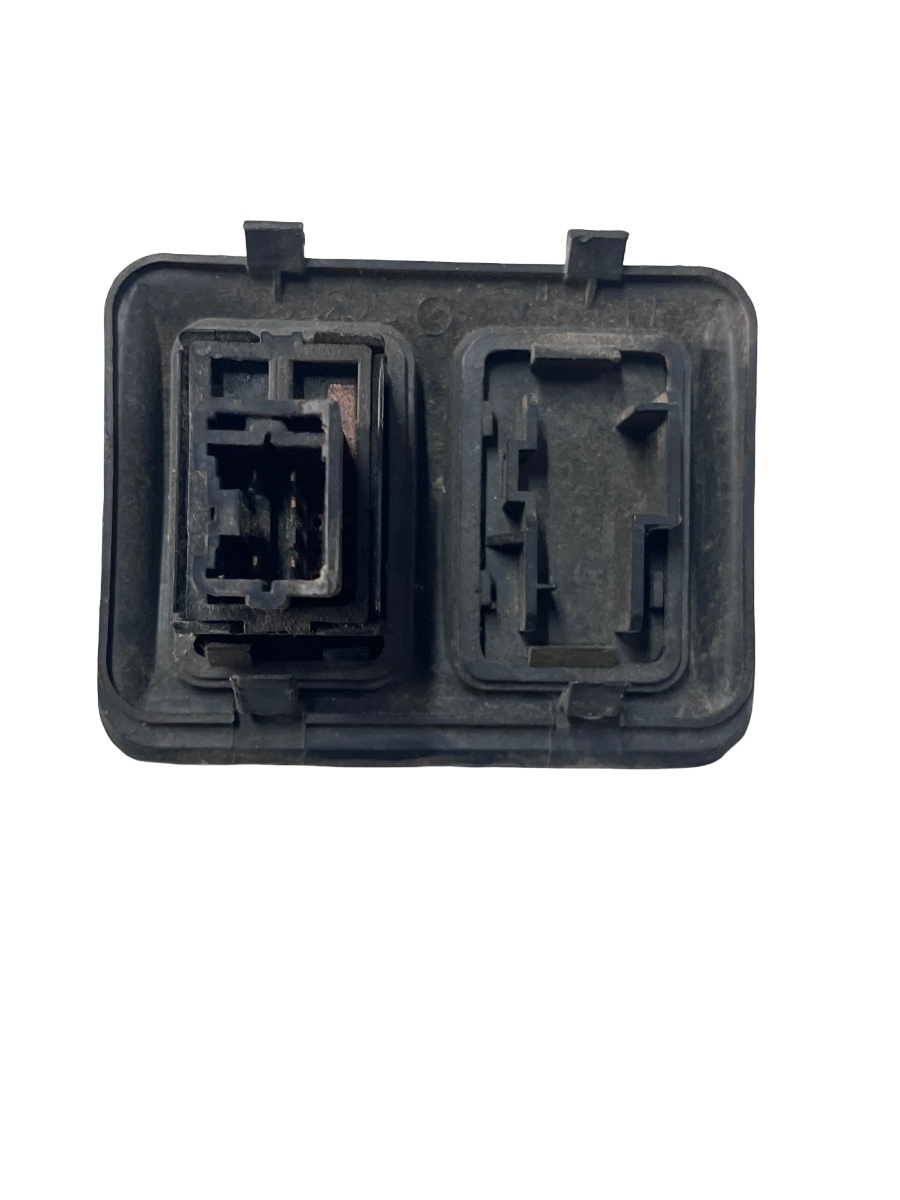 Alte comutatoare/butoane/selectoare MITSUBISHI PAJERO II Canvas Top V2_W, V4_W 1990 - 2000 XB652205 – foto 2