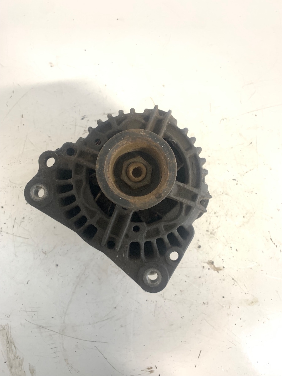 Alternator VOLKSWAGEN NEW BEETLE 9C1, 1C1 1998 - 2010, VOLKSWAGEN GOLF IV 1J1 1997 - 2007, SEAT LEON 1M1 1999 - 2006, AUDI A3 8L1 1996 - 2006 1.6B OEM BOSCH 0 124 325 003 028903028D – foto 2