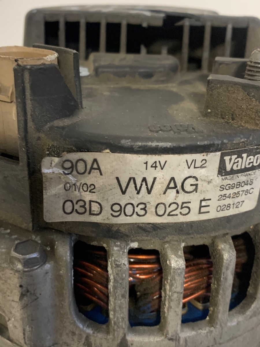 Alternator VOLKSWAGEN POLO 9N_ 2001 - 2012 1.2B 03D903025E – foto 3