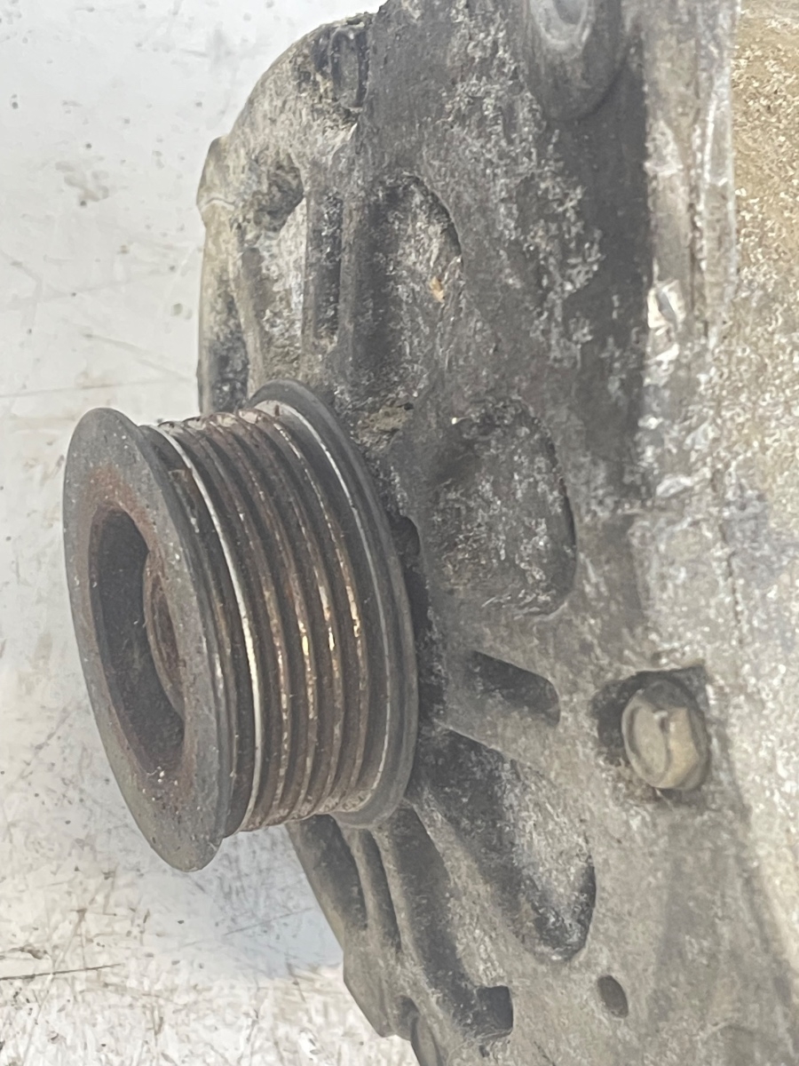 Alternator VOLKSWAGEN TOUAREG 7LA, 7L6, 7L7 2002 - 2013 3.0TDI 059903015P – foto 2