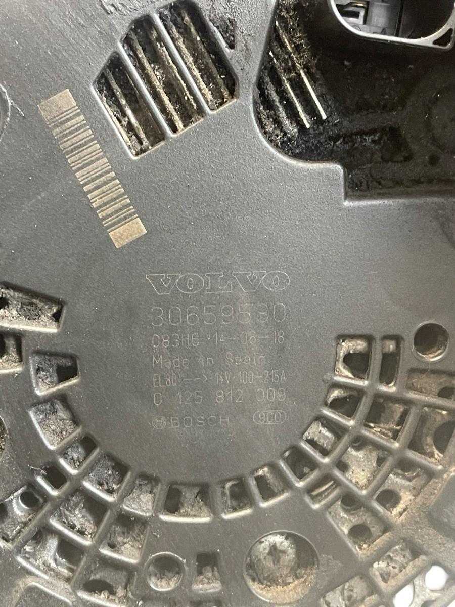 Alternator VOLVO V40 Hatchback 525, 526 2012 -> 2.0 D4 D 4204 T14 30659580 – foto 2