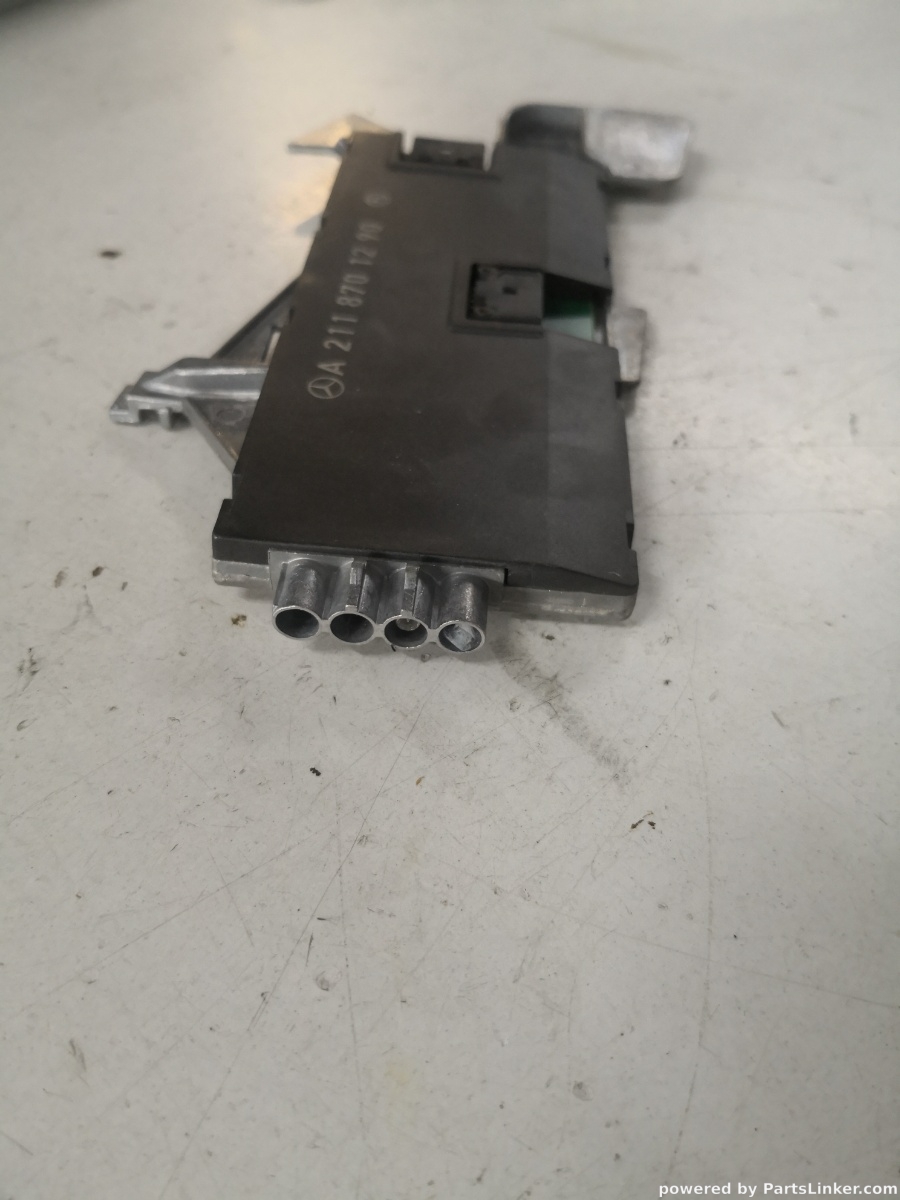 Amplificator antena MERCEDES-BENZ E-CLASS (W211) [ 2002 - 2009 ] OEM A2118701290 – foto 2