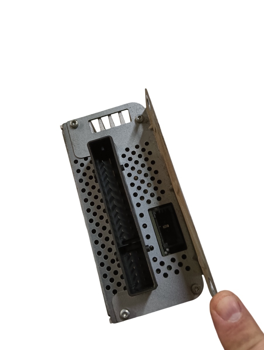 Amplificator audio  AUDI A6/S6 III Saloon 4F2, C6 2004 - 2011 TDI quattro BMK 4f0035223 – foto 2