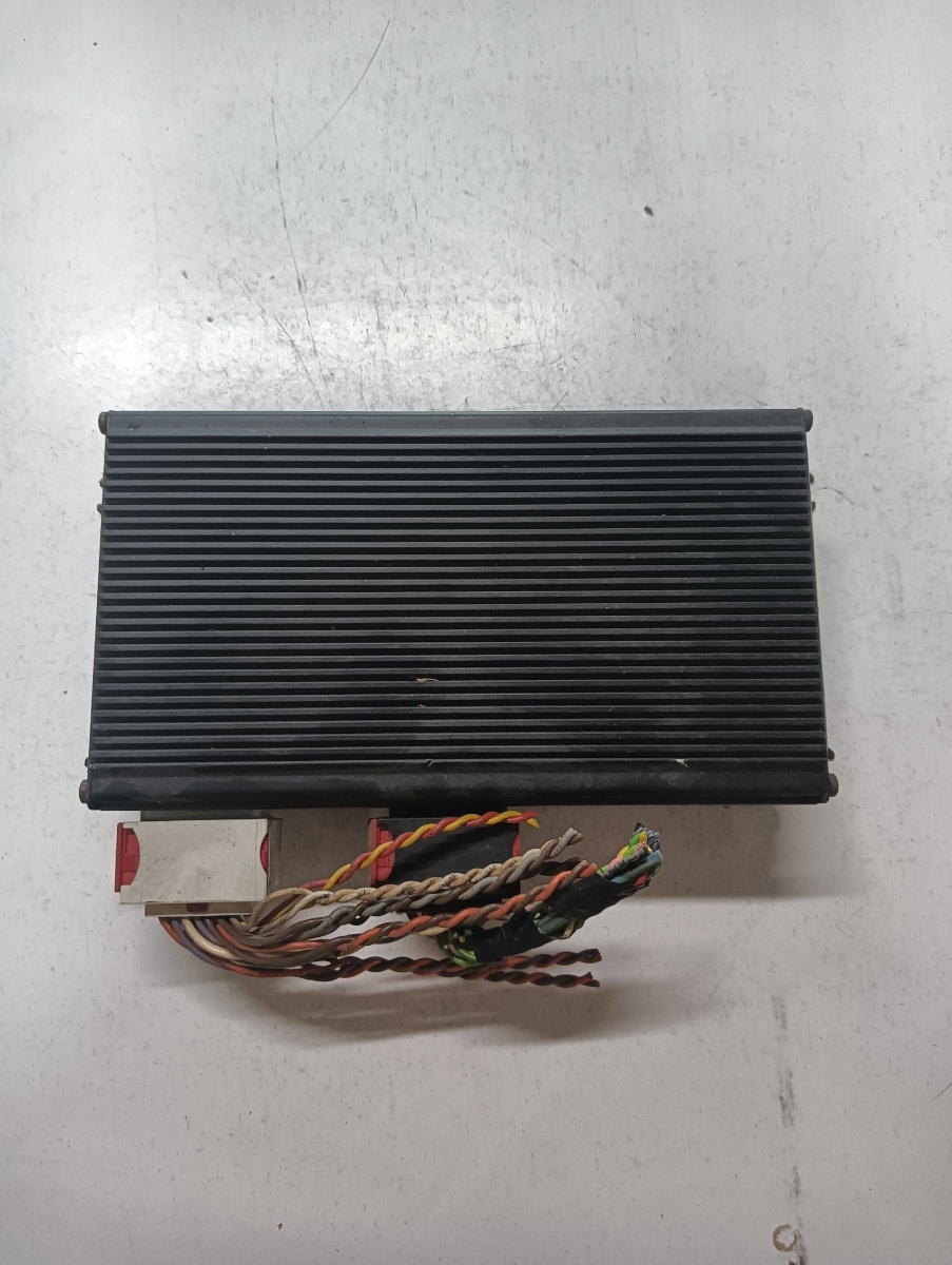 Amplificator audio  PEUGEOT 607 9D, 9U 2000 - > Jbl 9650861180