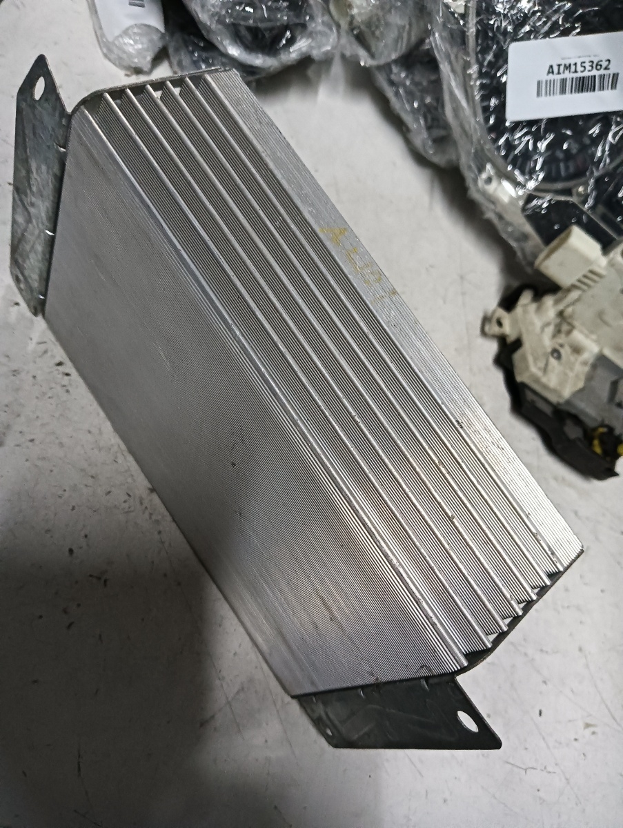 Amplificator de sunet AUDI A6/S6 III Saloon (4F2, C6) [ 2004 - 2011 ] – foto 2