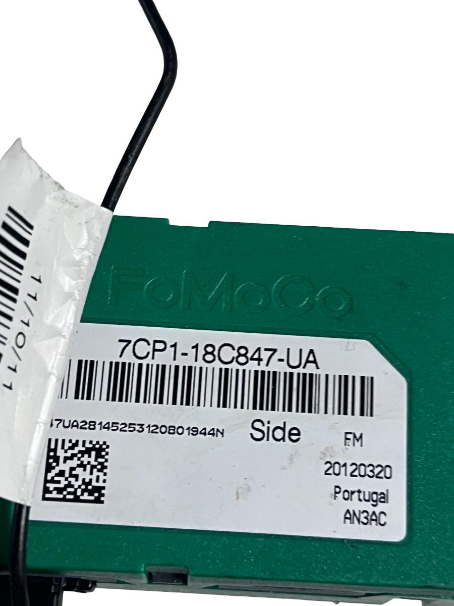 Amplificator semnal antena FORD FOCUS III Turnier 2010 -> 7CP1-18C847-UA – foto 2