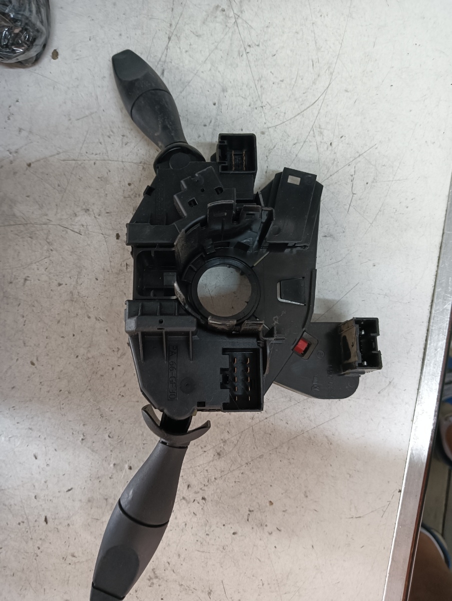 Ansamblu manete  FORD FOCUS Hatchback  (DAW, DBW) [ 1998 - 2007 ] OEM 2m5114a664aa – foto 2