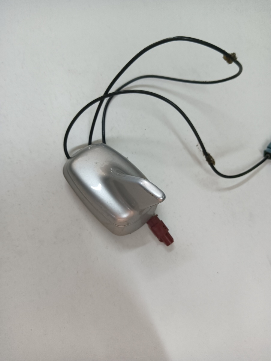 Antena AUDI A8 II 4E2, 4E8 2002 - 2010 4e0035503 – foto 2