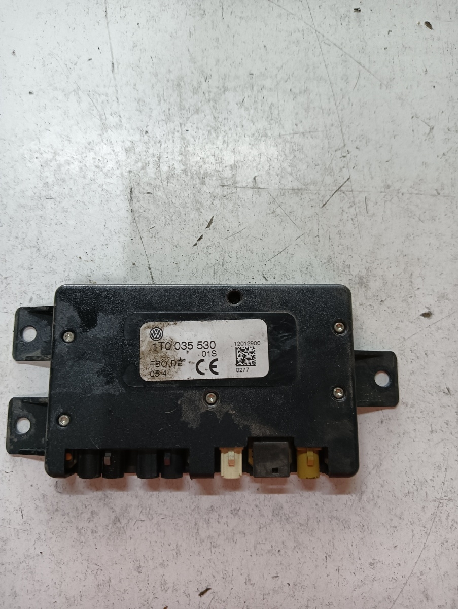 Antena GPS VOLKSWAGEN GOLF V 1K1 2003 - 2009 TDI 16V BKD VAG 1t0035530 – foto 2