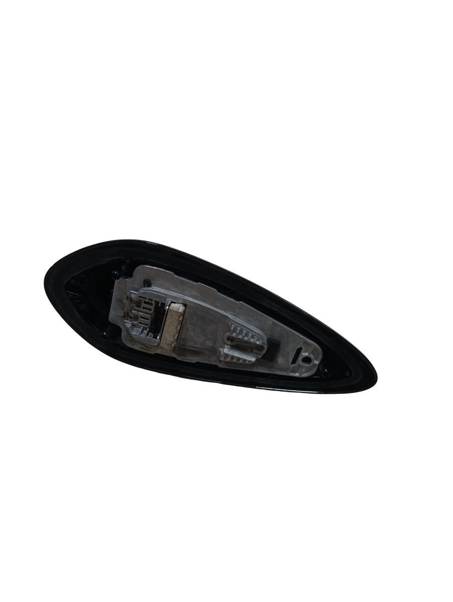 Antena radio BMW 5 G30, F90 2016 - > – foto 2