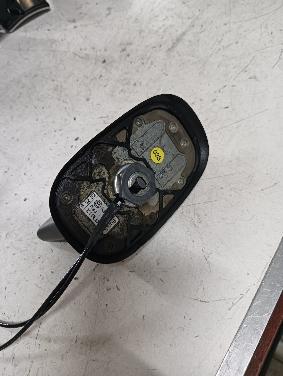 Antena VOLKSWAGEN PASSAT (3C2) [ 2005 - 2010 ] OEM 3c0035507a – foto 2