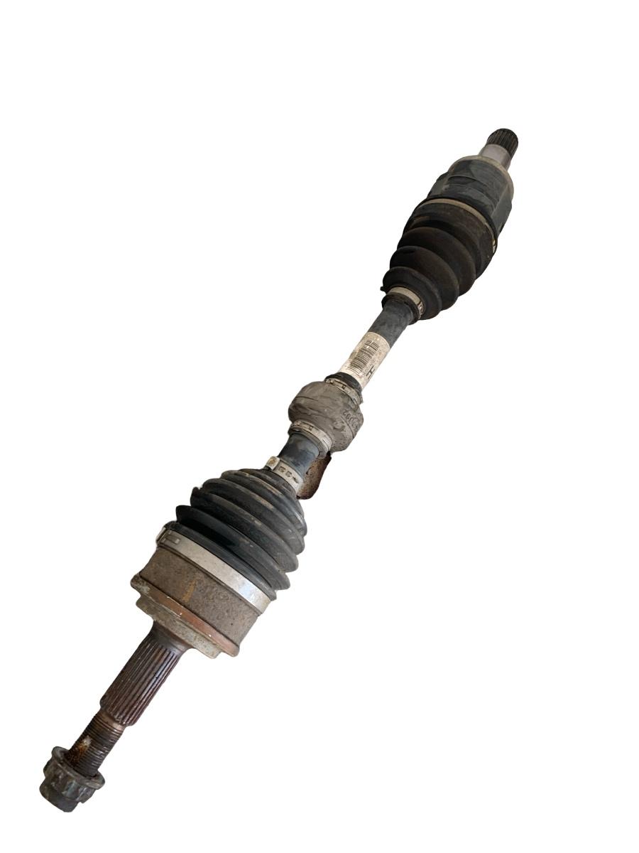 Arbore de transmisie fata stanga fata TOYOTA AURIS ZWE18_, NZE18_, ZRE18_ 2012 -> 1.8 Hybrid 2ZR-FXE EBJ92MBC165A