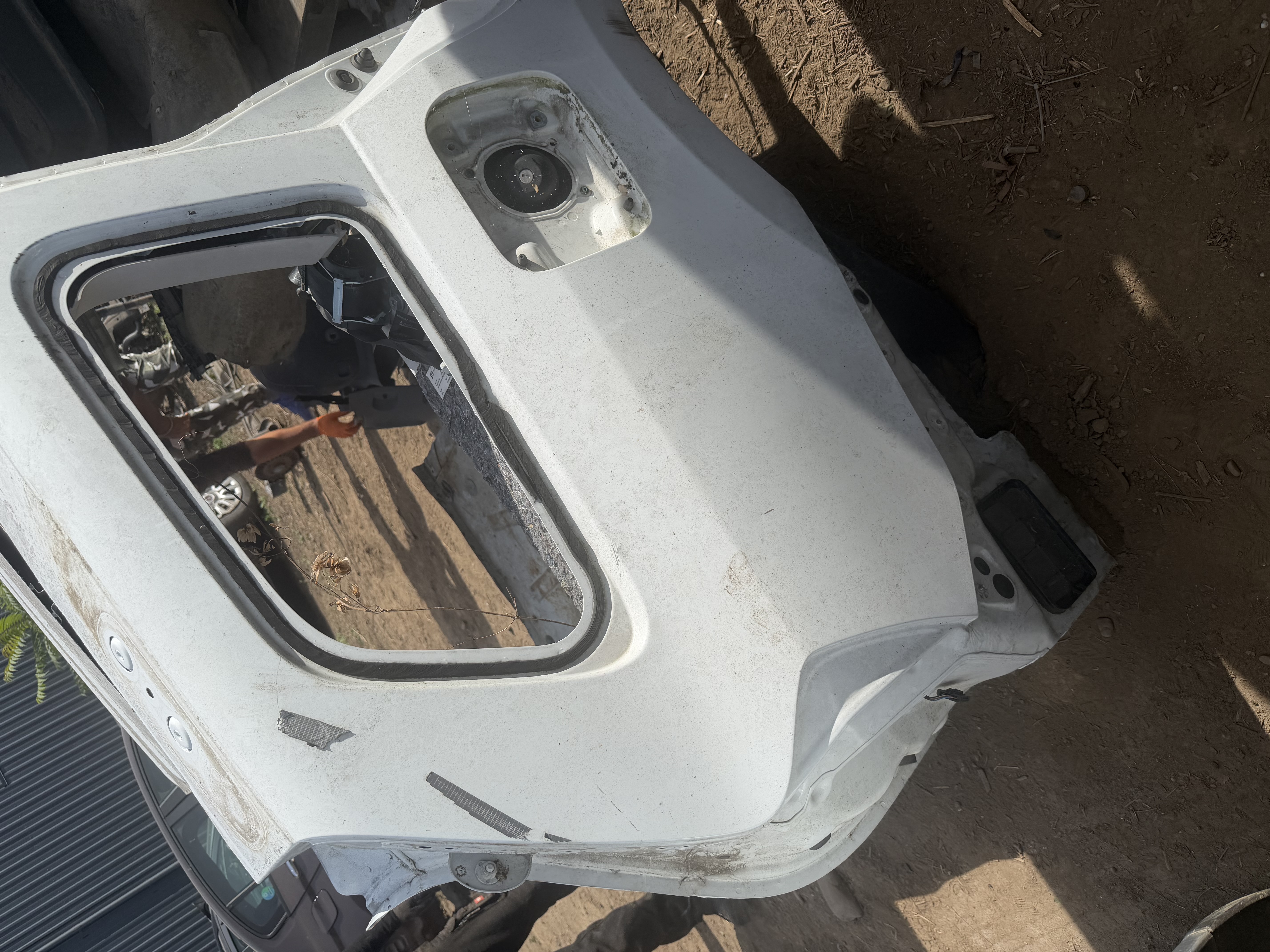 Aripa dreapta spate Dacia Logan 2 MCV 2013–2020 – foto 2