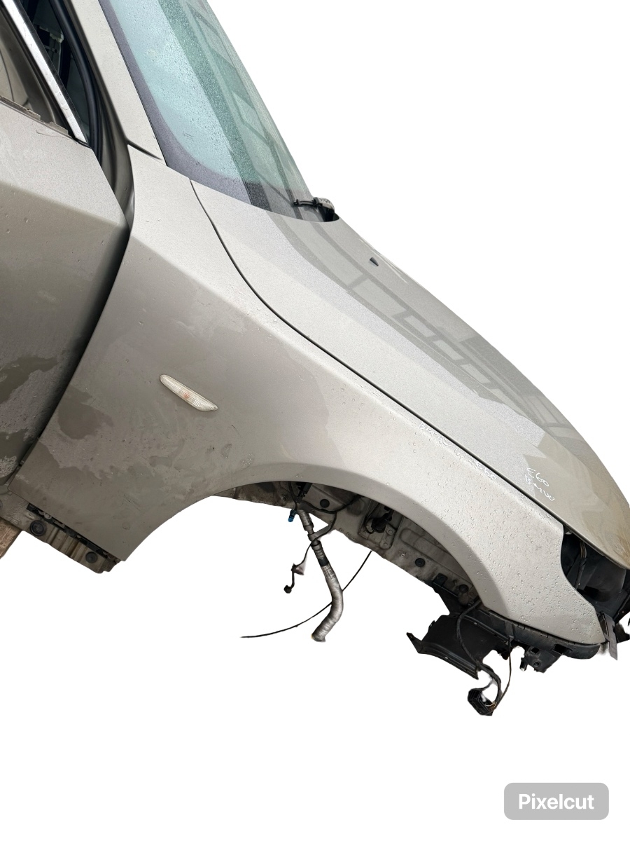 Aripa fata dreapta BMW 5 E60 2001 - 2010