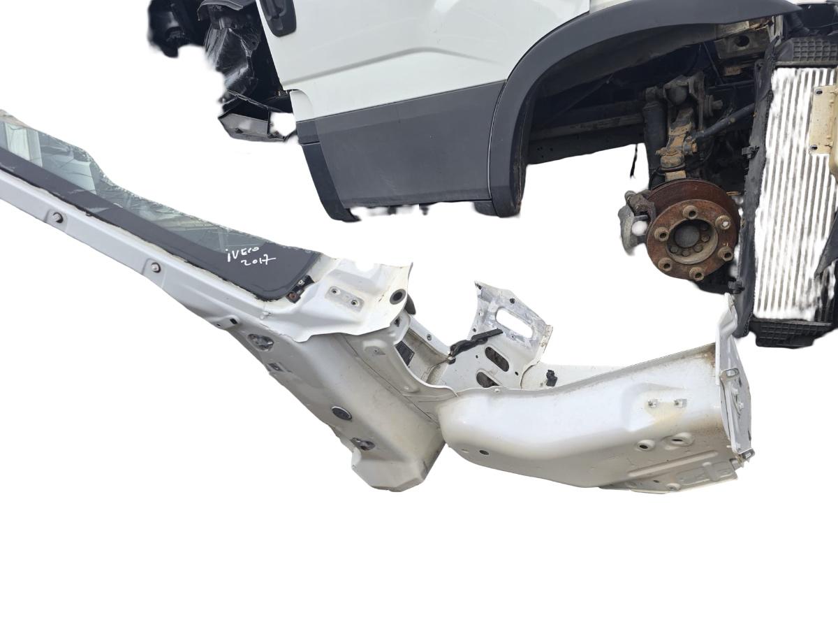 Aripa interioara cu lonjeron dreapta fata IVECO DAILY 2017 – foto 2