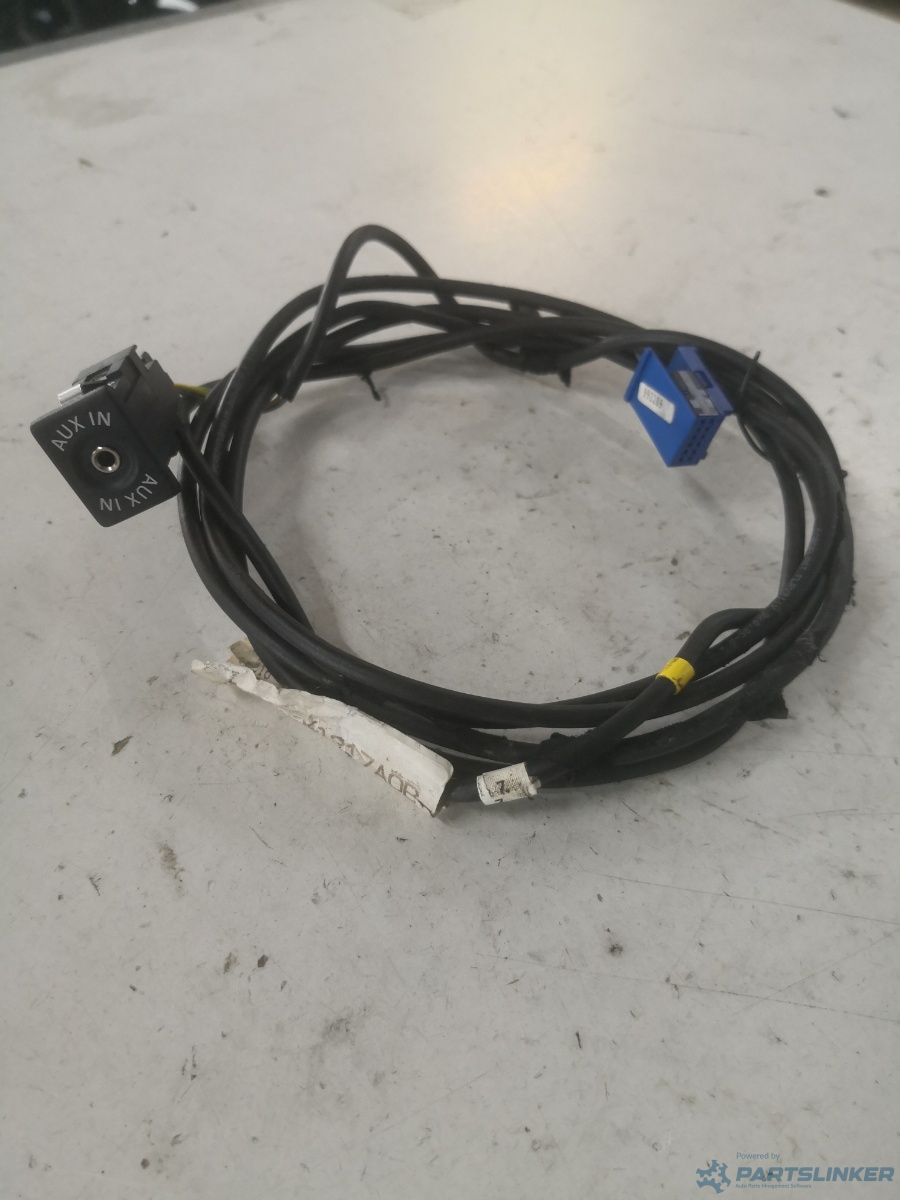 Auxiliar VOLKSWAGEN GOLF VI (5K1) [ 2008 - 2013 ] – foto 2