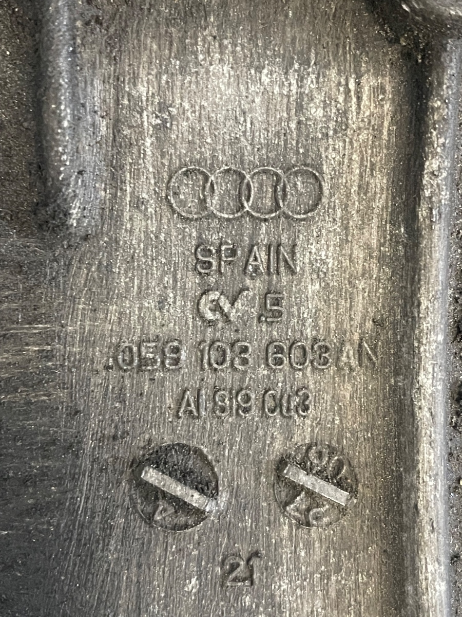 Baie de ulei superioara AUDI A8 II 4E2, 4E8 2002 - 2010 3.0 TDI quattro ASB 059103603AN – foto 4