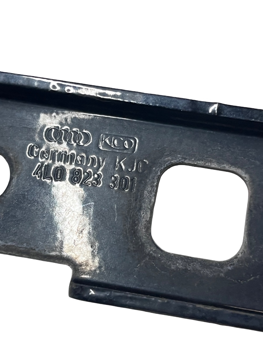 Balamale capota motor AUDI Q7 4LB 2006 - 2016 4L0823301 – foto 2