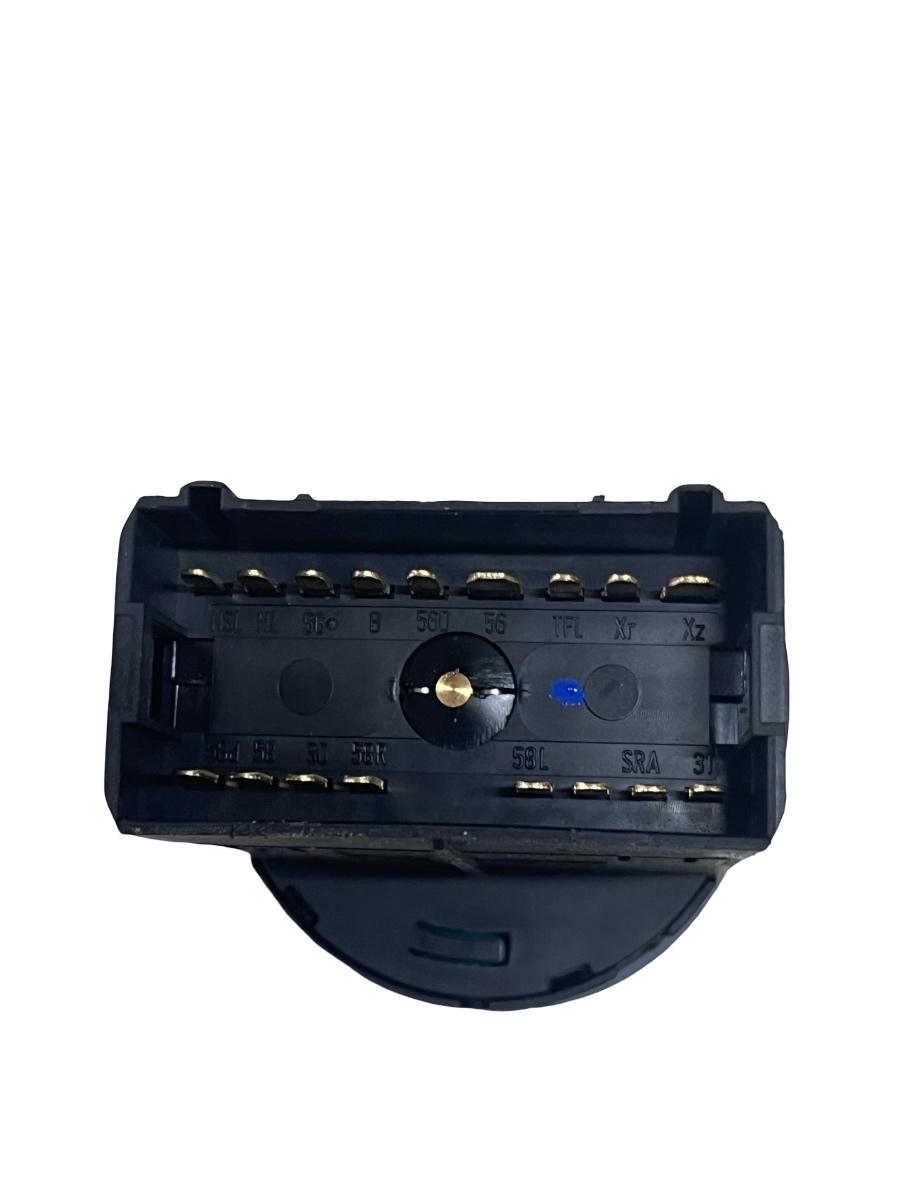 Bloc lumini VOLKSWAGEN GOLF IV 1J1 1997 - 2007 – foto 2