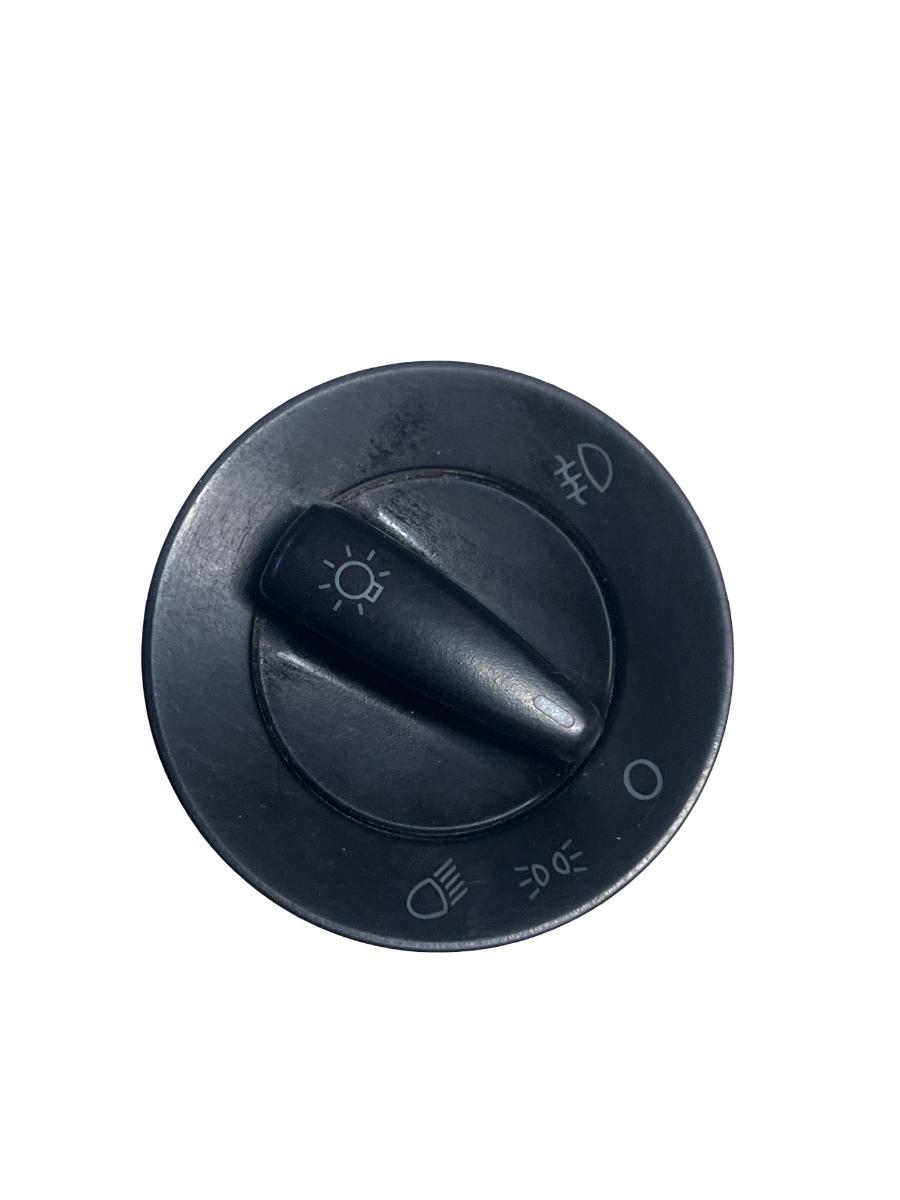 Bloc lumini VOLKSWAGEN PASSAT 3B3 2000 - 2005 3B0941531B
