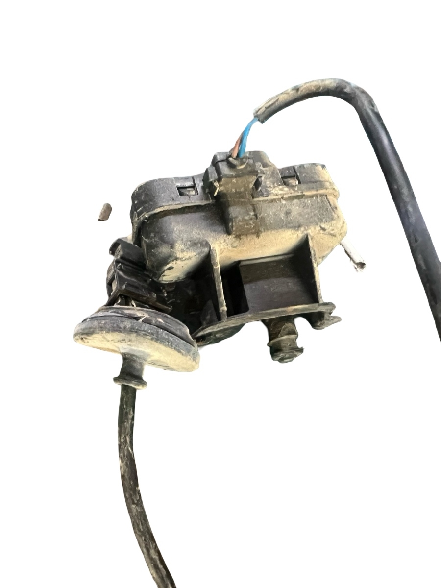 Blocare usita rezervor combustibil VOLKSWAGEN GOLF V Variant 1K5 2007 - 2009 5N0810773E – foto 2
