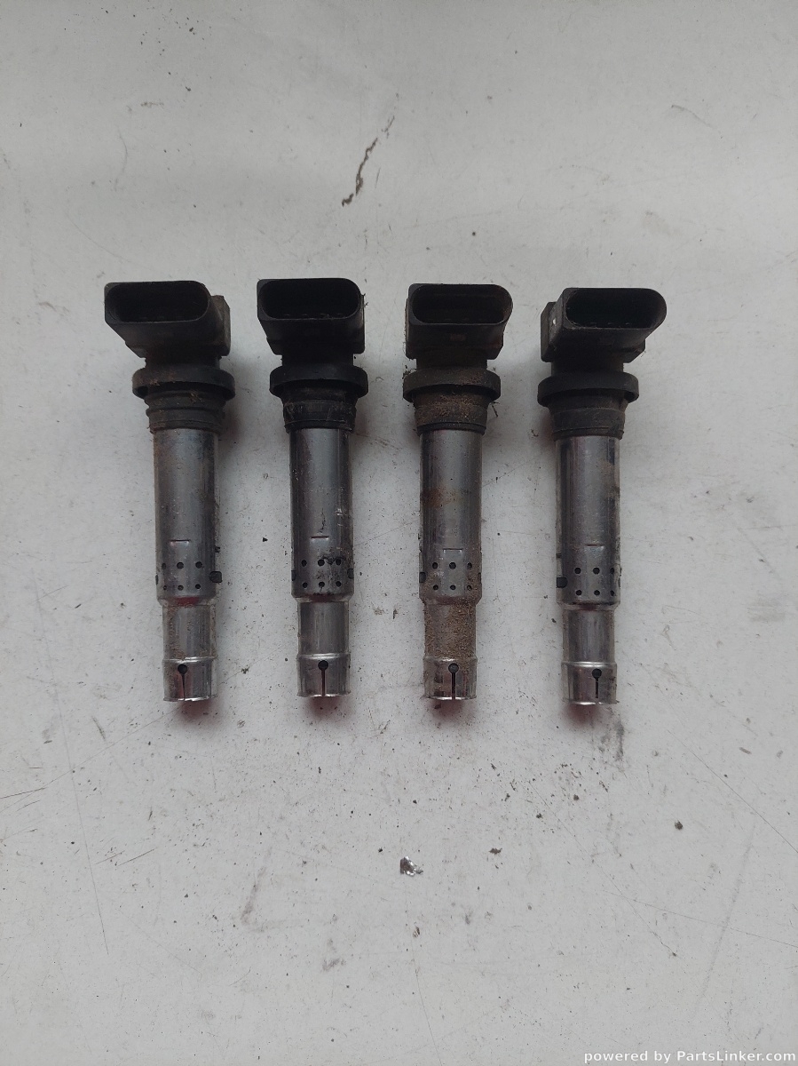 Bobina inductie VOLKSWAGEN POLO Saloon (9A4, 9A2, 9N2) [ 2002 - > ] OEM 036905715 – foto 2