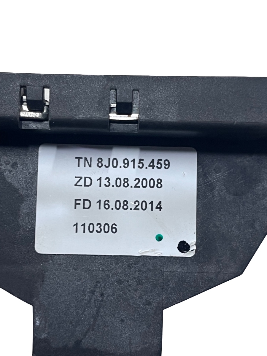 Borna pozitiva baterie AUDI A8 III 4H2, 4H8, 4HC, 4HL 2009 - 2018 3.0 TDI quattro CTBA 8J0915459 – foto 2