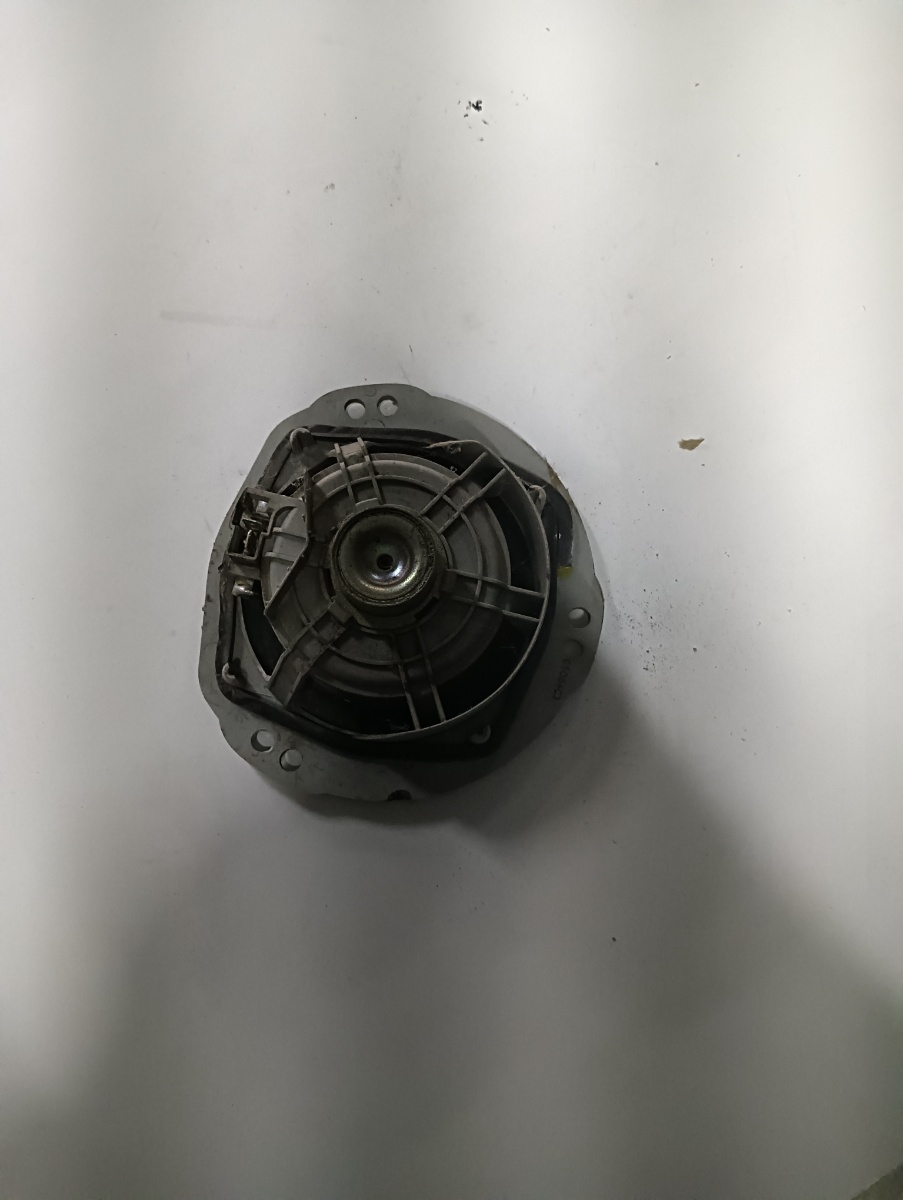 Boxa auto  dreapta spate SUBARU FORESTER II SG 2002 - 2012 – foto 2