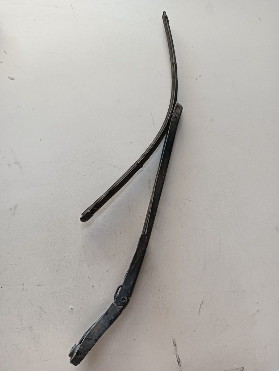 Brat stergator parbriz AUDI A8 II 4E2, 4E8 2002 - 2010