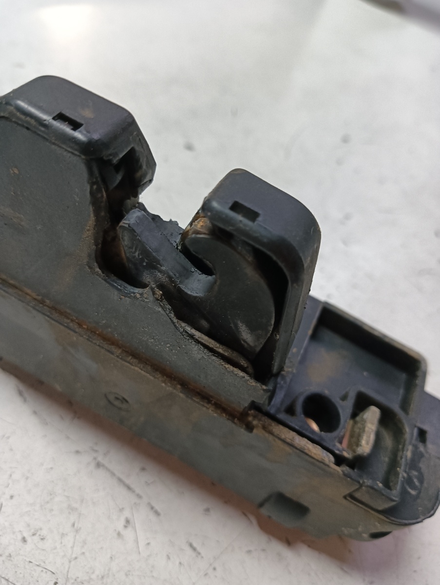 Broasca hayon/portbagaj PEUGEOT 307 SW 3H 2002 - 2009 – foto 3