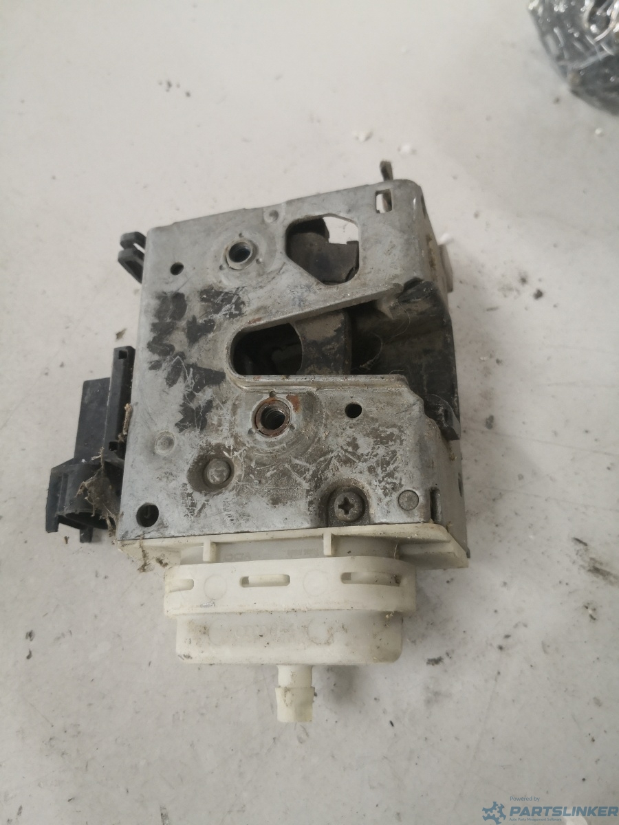 Broasca usa dreapta fata AUDI A3 (8L1) [ 1996 - 2006 ] OEM 8l837016c – foto 2