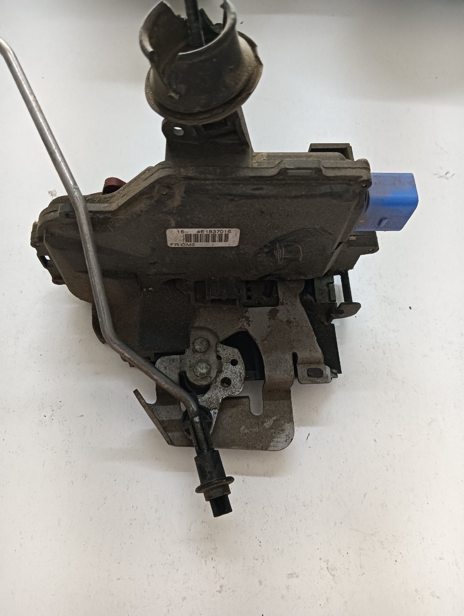 Broasca usa dreapta fata AUDI A8 II 4E2, 4E8 2002 - 2010 4e1837016