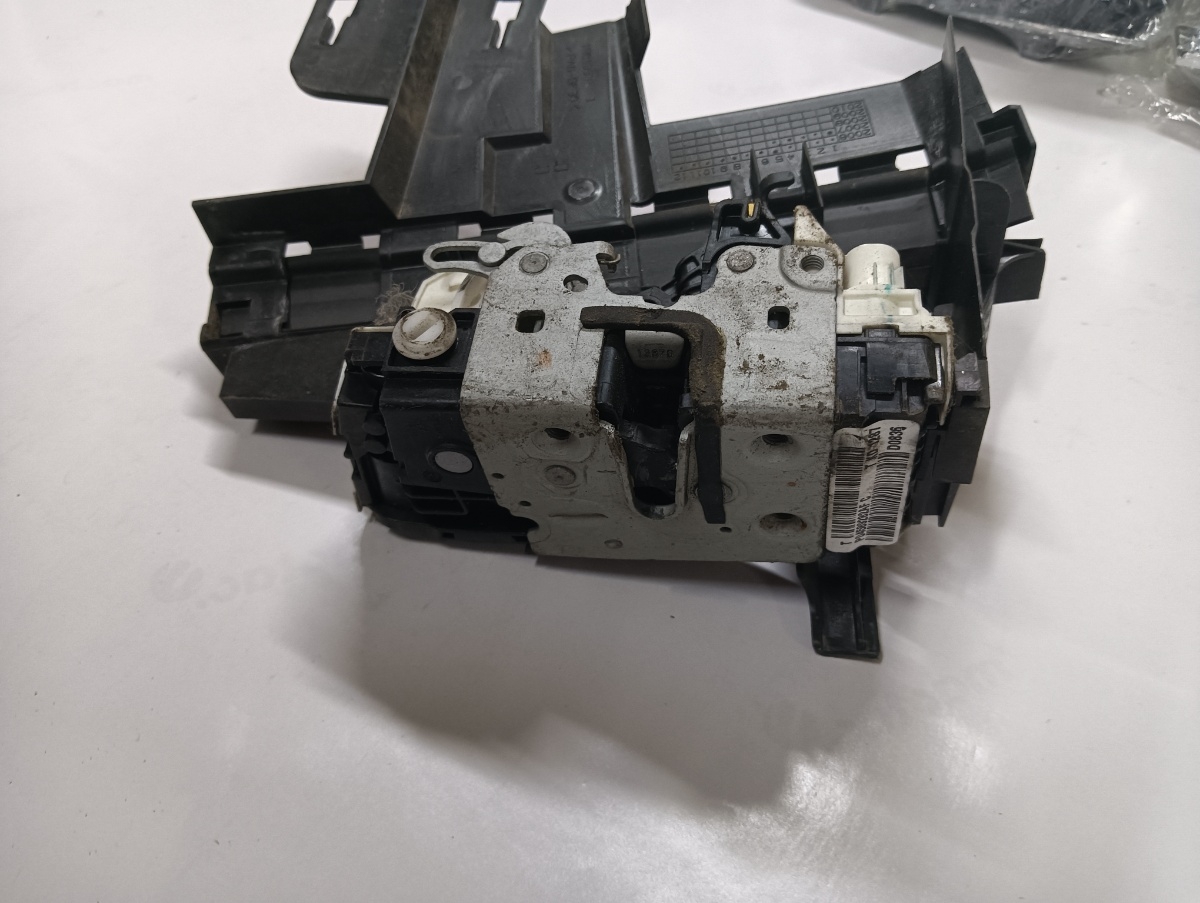 Broasca usa dreapta fata DODGE NITRO 2006 - 2012 – foto 2