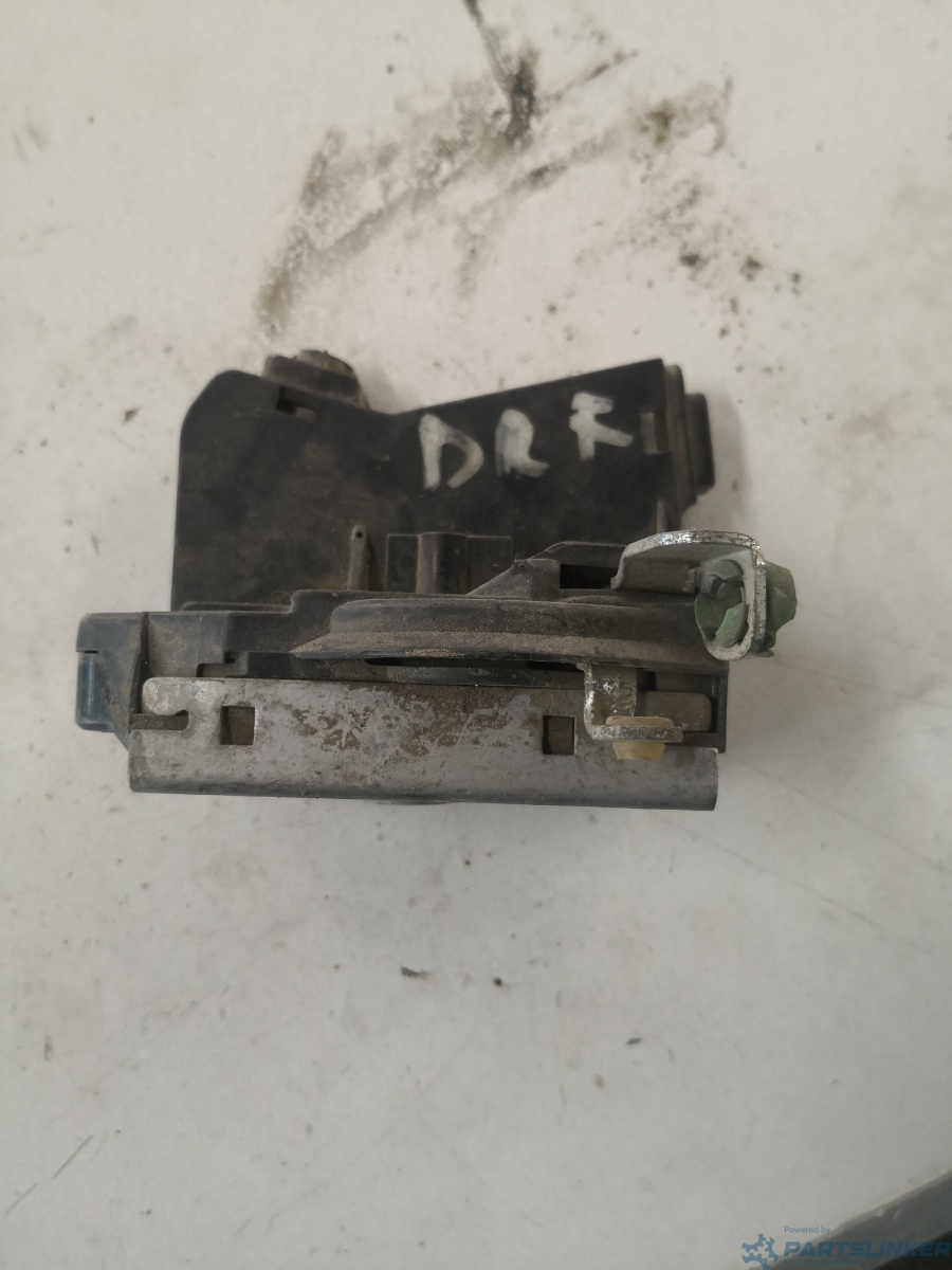 Broasca usa dreapta fata OPEL CORSA C (F08, F68, X01) [ 2000 - 2009 ] OEM 24434882