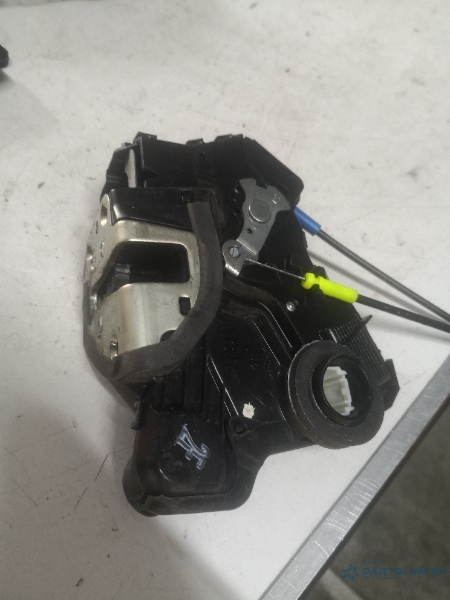 Broasca usa dreapta fata TOYOTA AURIS (_E15_) [ 2006 - 2012 ] – foto 2