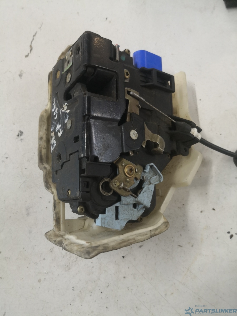 Broasca usa dreapta fata VOLKSWAGEN GOLF V (1K1) [ 2003 - 2009 ] – foto 2