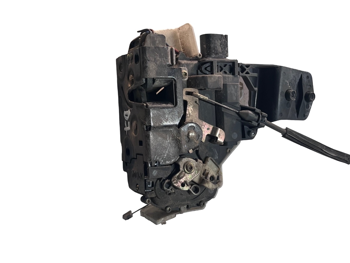 Broasca usa dreapta fata VOLKSWAGEN PASSAT Estate 3B5 1997 - 2001