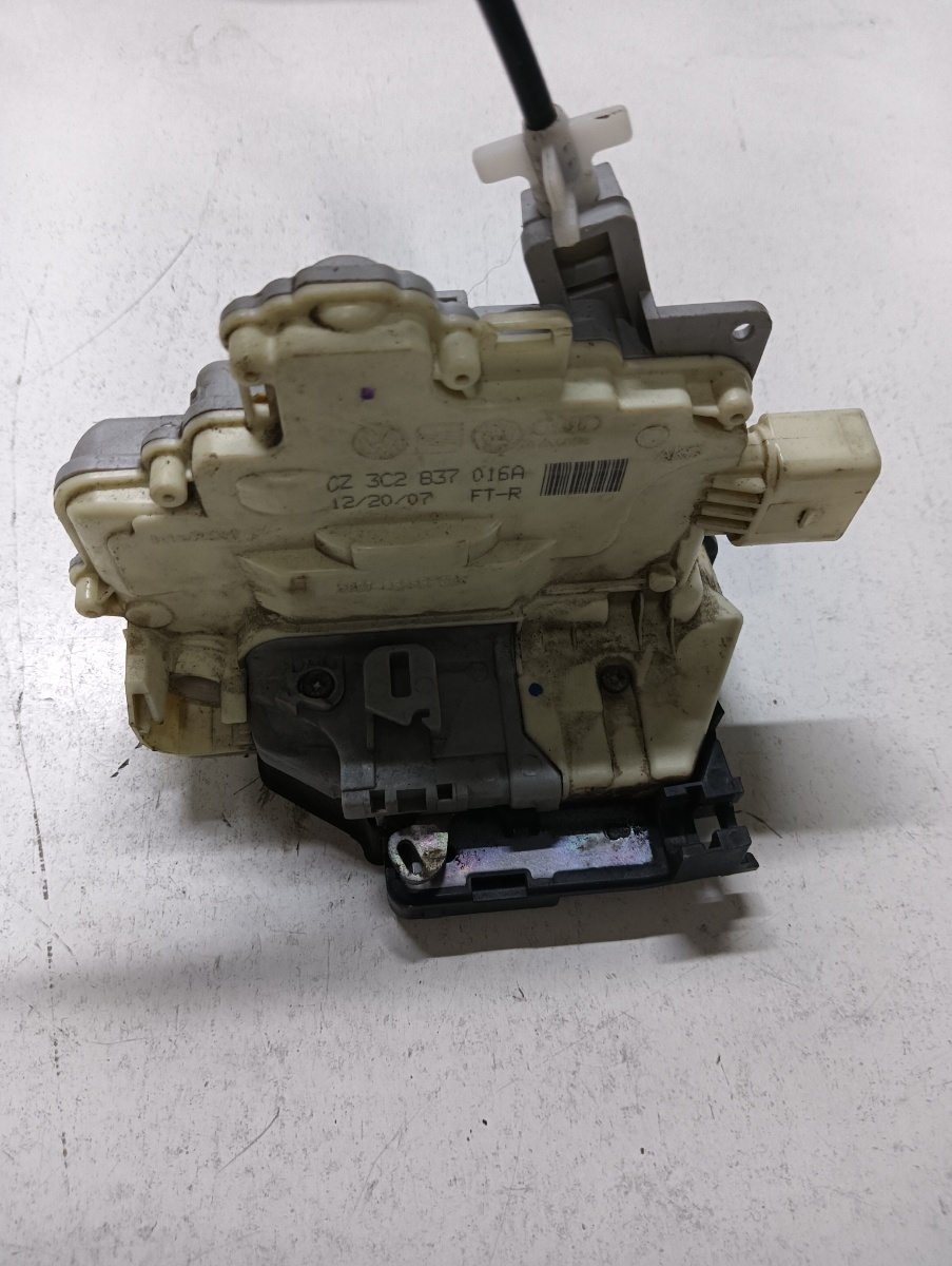 Broasca usa dreapta fata VOLKSWAGEN TIGUAN 5N_ 2007 - > 3c2837016a – foto 2
