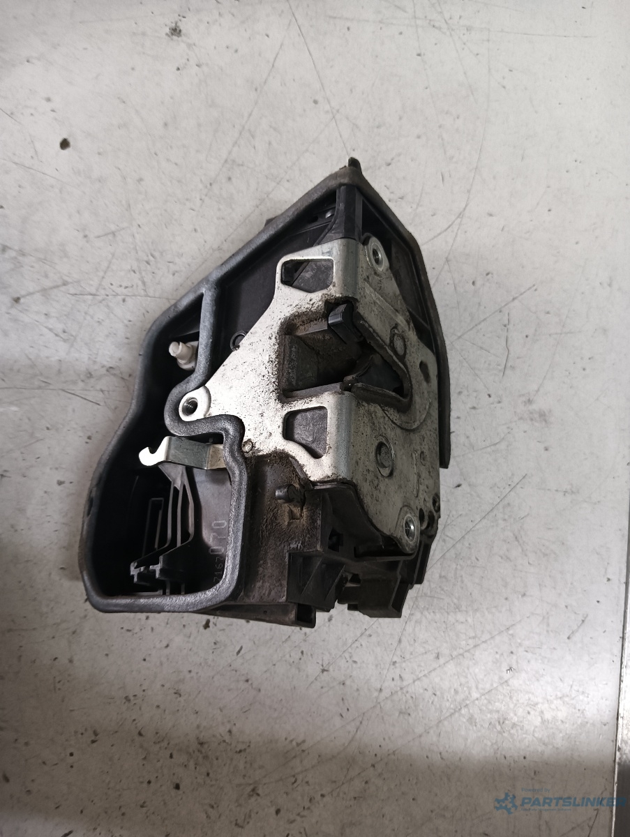 Broasca usa dreapta spate BMW X3 (E83N) [ 2003 - 2011 ] OEM 7167070 – foto 2